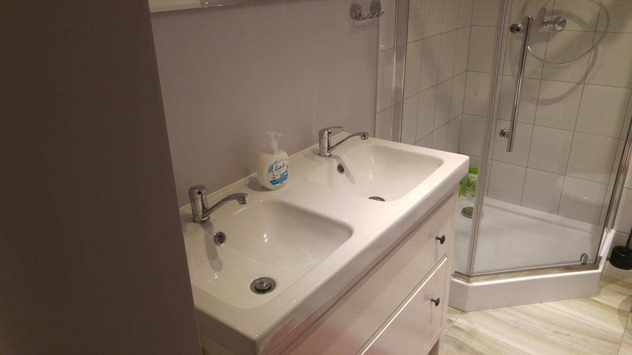 Rent0Nline Niepodleglosci Rooms Metro Varsóvia Exterior foto