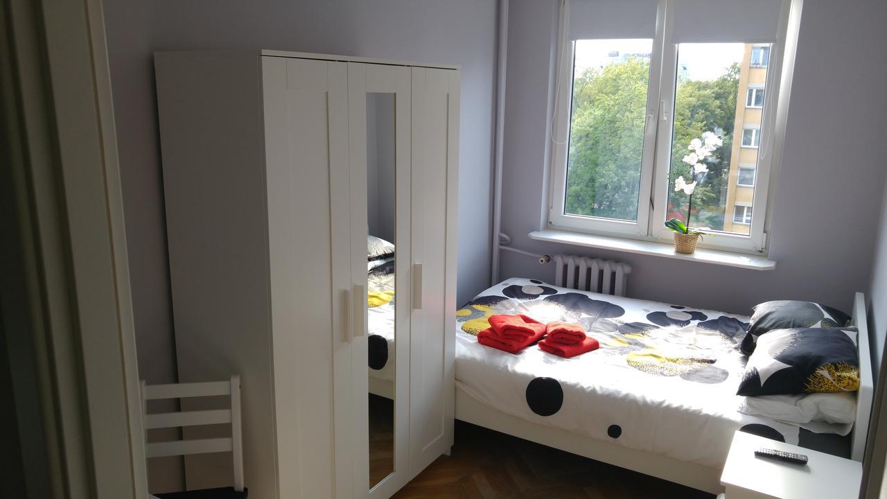 Rent0Nline Niepodleglosci Rooms Metro Varsóvia Exterior foto