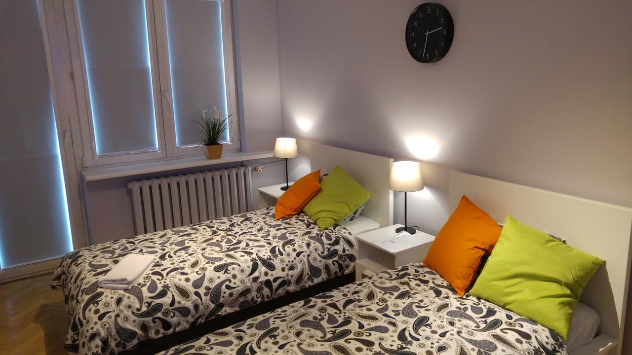 Rent0Nline Niepodleglosci Rooms Metro Varsóvia Exterior foto