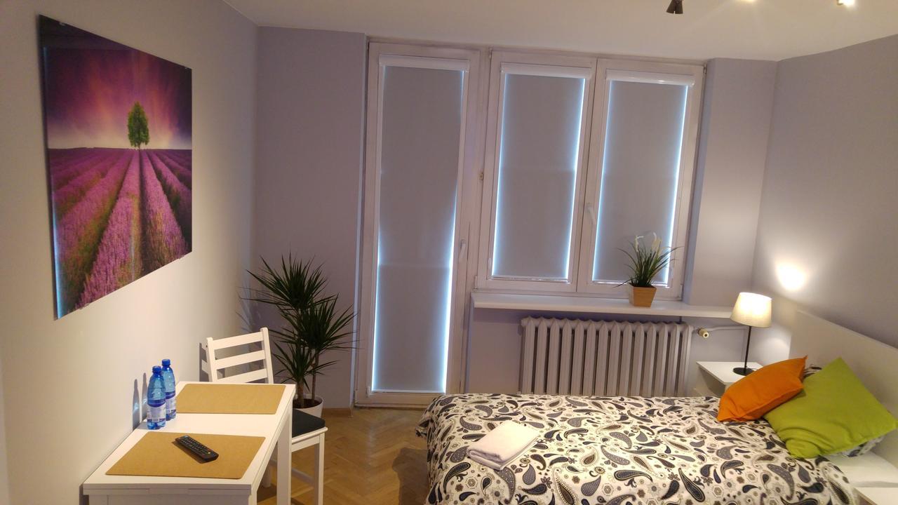 Rent0Nline Niepodleglosci Rooms Metro Varsóvia Exterior foto